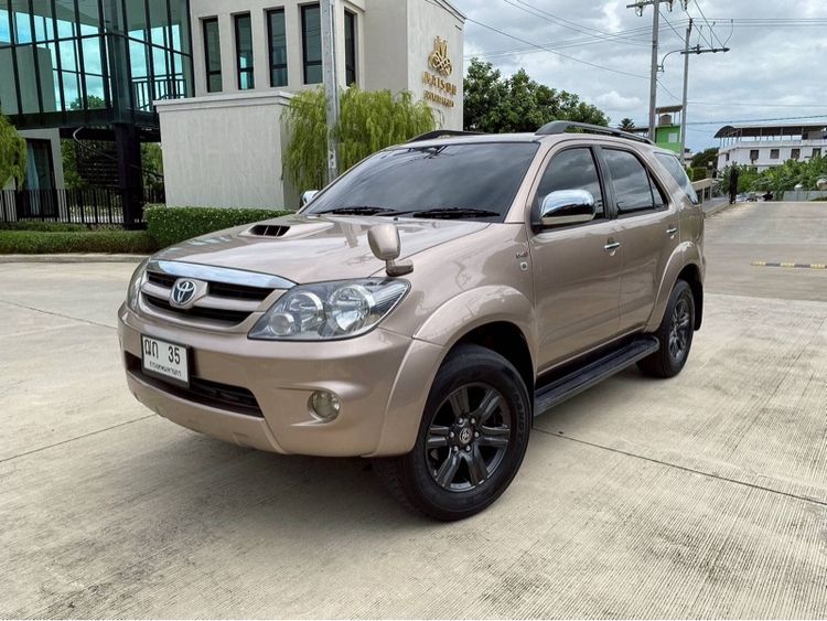 Toyota Fortuner 2006 3.0 V 4WD Utility-car ดีเซล ไม่ติดแก๊ส เกียร์อัตโนมัติ น้ำตาล รูปที่ 2