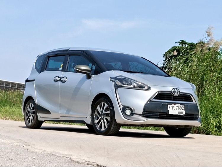 Toyota Sienta 2017 1.5 V Van เบนซิน ไม่ติดแก๊ส เกียร์อัตโนมัติ เทา รูปที่ 2
