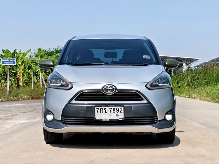 รถ Toyota Sienta 1.5 V สี เทา