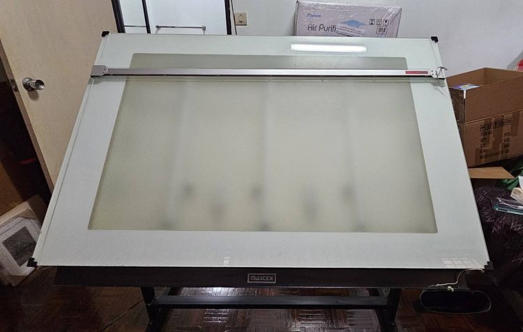 ขายโต๊ะดราฟไฟ A0 ยี่ห้อMASTEX (ไฟติดทุกดวง) พร้อมเก้าอี้ และของแถมมากมาย รูปที่ 3