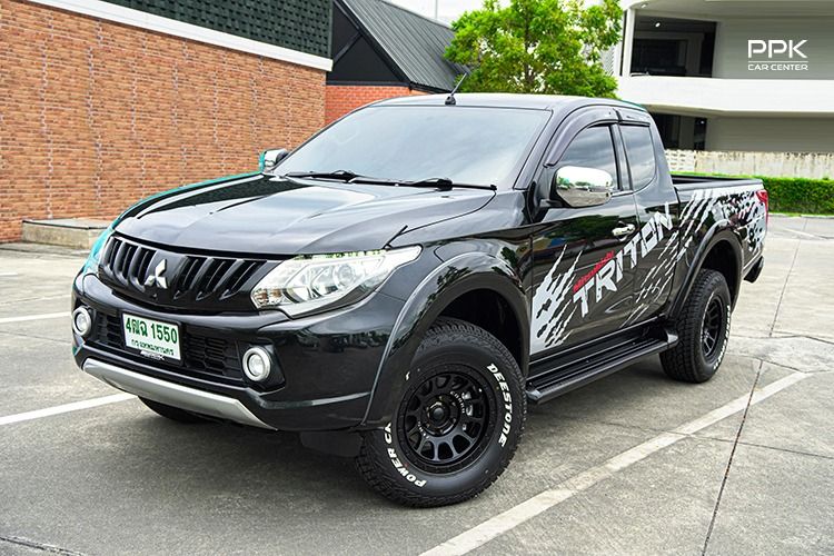 รถ Mitsubishi Triton 2.4 GLS Limited Plus สี ดำ