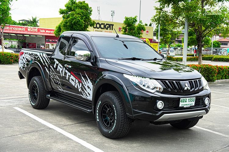 Mitsubishi Triton 2018 2.4 GLS Limited Plus Pickup ดีเซล ไม่ติดแก๊ส เกียร์ธรรมดา ดำ รูปที่ 3