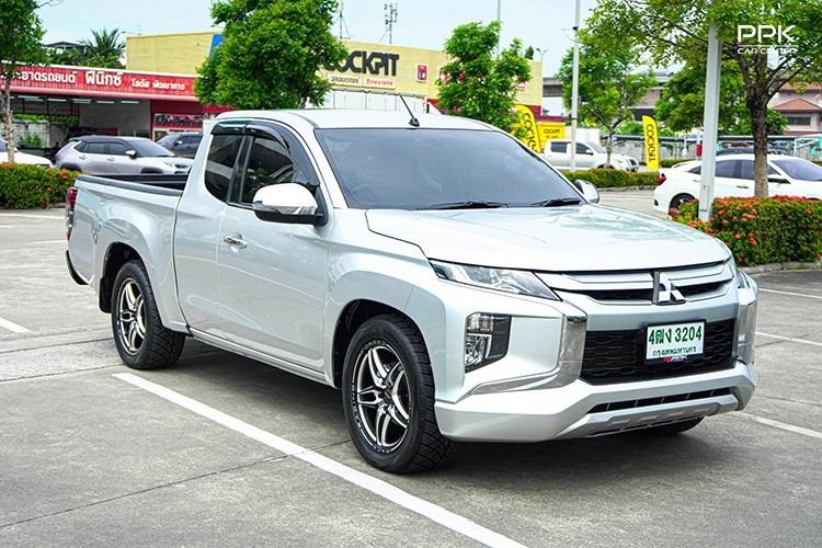 Mitsubishi Triton 2022 2.4 GLX Pickup ดีเซล ไม่ติดแก๊ส เกียร์ธรรมดา เทา รูปที่ 3