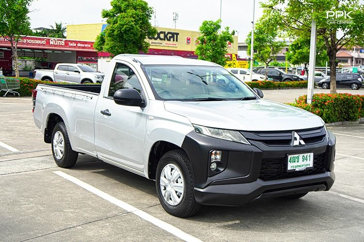 Mitsubishi Triton 2022 2.5 GL Pickup ดีเซล ไม่ติดแก๊ส เกียร์ธรรมดา เทา รูปที่ 3