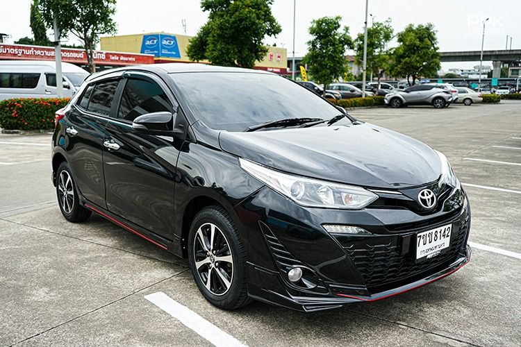 Toyota Yaris 2018 1.2 G Sedan เบนซิน ไม่ติดแก๊ส เกียร์อัตโนมัติ ดำ รูปที่ 3