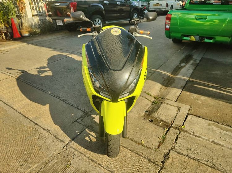 🛵ยังไงก็ขาย FORZA300 ปี 60 เครื่องดี สีสวย สตาร์ทมือ เล่มชุดโอนครบ+เปลี่ยนถ่ายน้ำมันเครื่องฟรี ส่งฟรี30 ก.ม รูปที่ 4