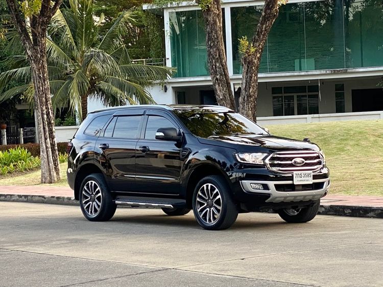 รถ Ford Everest 2.0 Titanium Plus 4WD สี ดำ