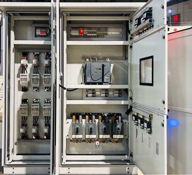 ขายตู้ Mdb Outdoor Main air circuit breaker Schneider 1250A MVS12N breaker ย่อย Schneider พร้อม Capbank 6x40kvar Pipat  Mobile 098-2641749 รูปที่ 2