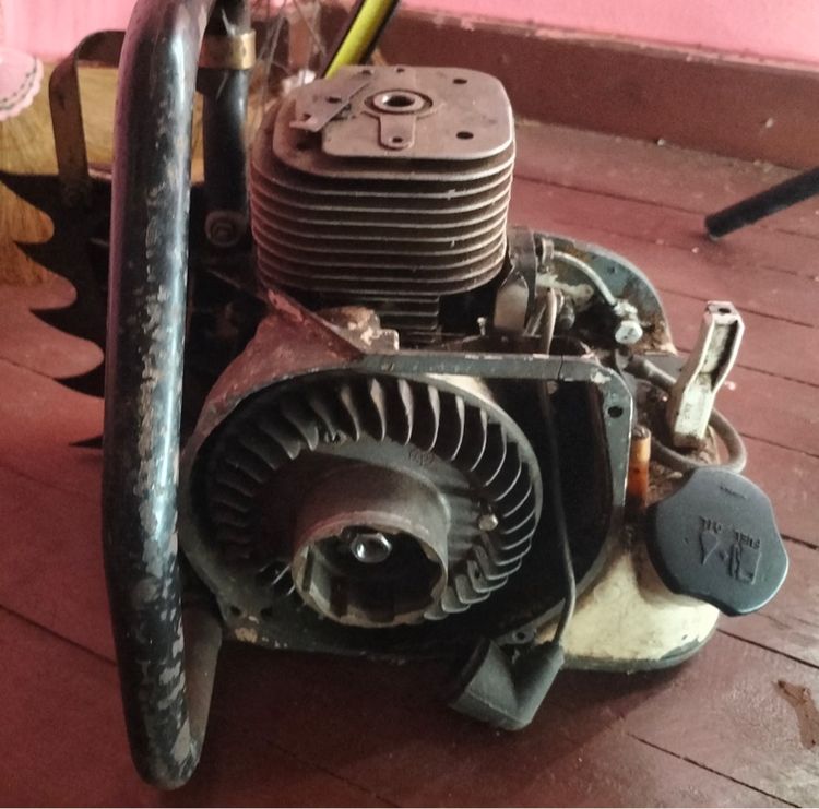  เลื่อยยนต์ STIHL 070  รูปที่ 2