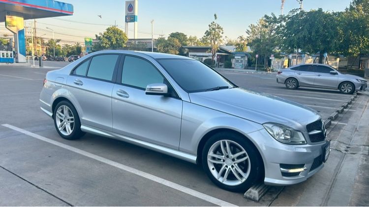 รถ Mercedes-Benz C-Class C200 CGI สี บรอนซ์เงิน