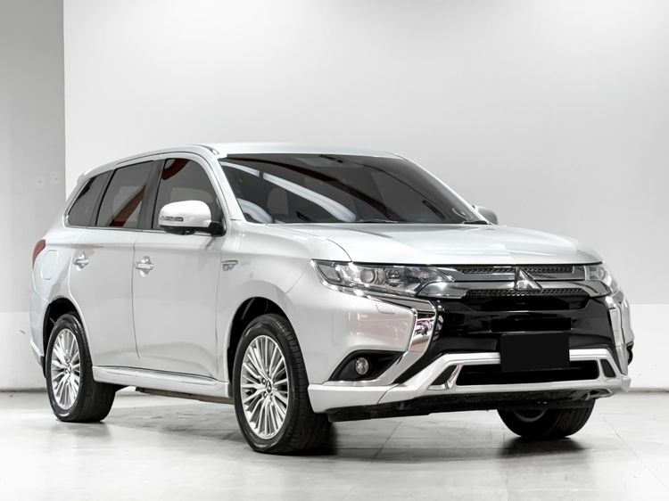 Mitsubishi Outlander 2021 Phev 2.4 GT Premium 4WD Utility-car ปลั๊กอินไฮบริด (PHEV) เกียร์อัตโนมัติ บรอนซ์เงิน รูปที่ 3