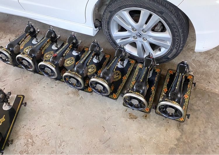 จักรเย็บผ้าใช้ได้ทุกตัวมี 7 ตัว ราคาเหมาตัวละ 800  900 รวมส่ง