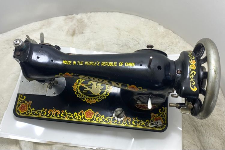 จักรเย็บผ้าใช้ได้ทุกตัวมี 7 ตัว ราคาเหมาตัวละ 800  900 รวมส่ง รูปที่ 4