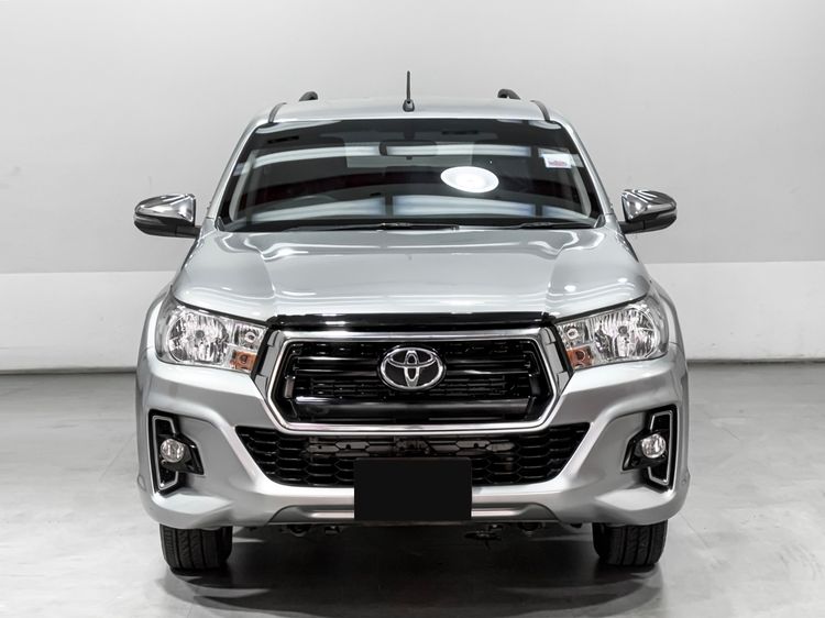 Toyota Hilux Revo 2019 2.4 Z Edition E Pickup ดีเซล เกียร์ธรรมดา บรอนซ์เงิน รูปที่ 2