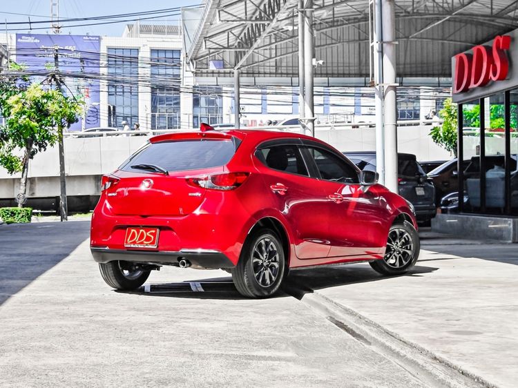 Mazda Mazda 2 2021 1.3 Skyactiv-G S Leather Sedan Sedan เบนซิน เกียร์อัตโนมัติ แดง รูปที่ 2