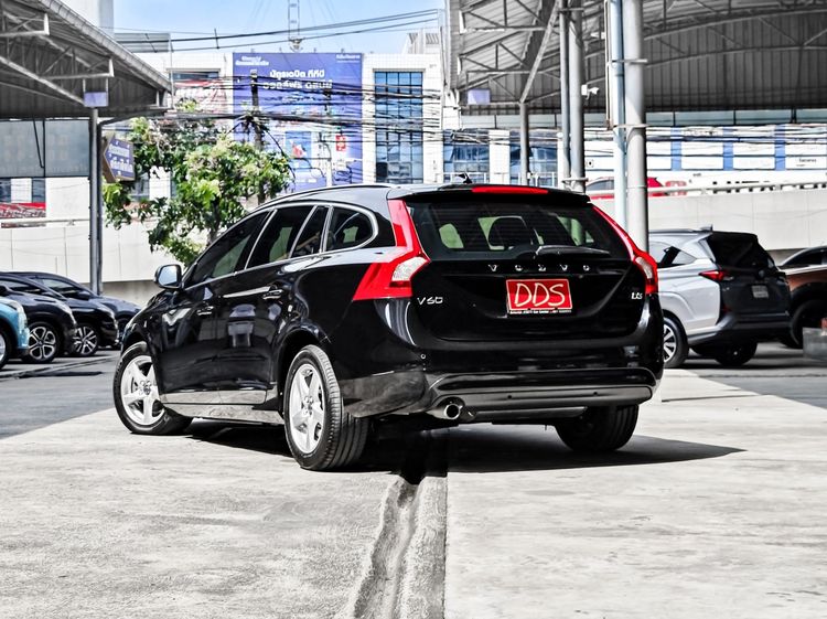 Volvo V60 2018 2.0 T5 Sedan ดีเซล เกียร์อัตโนมัติ ดำ รูปที่ 3