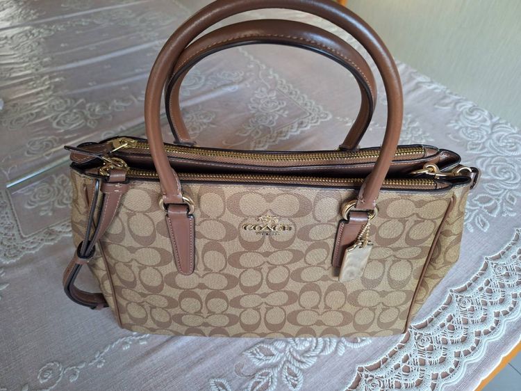 กระเป๋าสะพาย Coach จากช็อป USA รุ่น LARGE SURREY CARRYALL IN SIGNATURE CANVAS รูปที่ 10