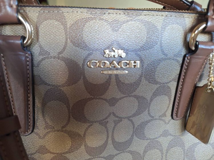 กระเป๋าสะพาย Coach จากช็อป USA รุ่น LARGE SURREY CARRYALL IN SIGNATURE CANVAS รูปที่ 5