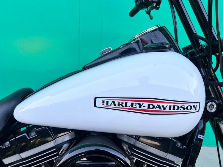 Dyna 2011 สีขาว เครื่อง 96cu 1586cc รูปที่ 4