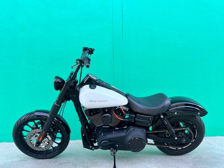 Dyna 2011 สีขาว เครื่อง 96cu 1586cc รูปที่ 16
