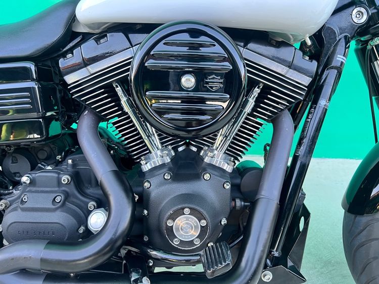 Dyna 2011 สีขาว เครื่อง 96cu 1586cc รูปที่ 6