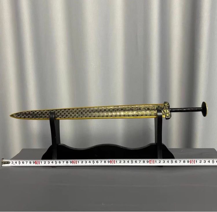 ✨ ดาบโกวเจี้ยน “ราชาเยว่ พร้อมฐานดาบ 