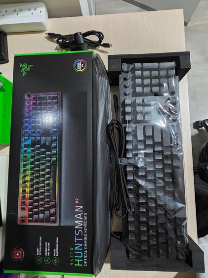 Razer huntsman v2 gaming keyboard รูปที่ 2