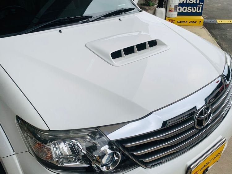 Toyota Fortuner 2014 2.5 V VNT 2WD Champ Midnight Shine Utility-car ดีเซล ไม่ติดแก๊ส เกียร์อัตโนมัติ ขาว รูปที่ 2
