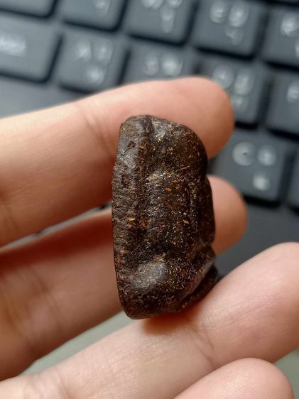 พระปิดตาหลังแบบหลวงพ่อแก้วเนื้อโซนกะลา รูปที่ 11