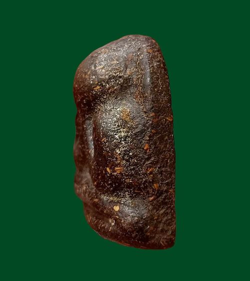 พระปิดตาหลังแบบหลวงพ่อแก้วเนื้อโซนกะลา รูปที่ 4