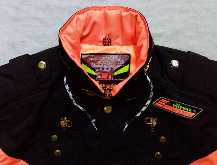 แจ๊คเก็ตผู้ชาย ellesse สีเข้ม 