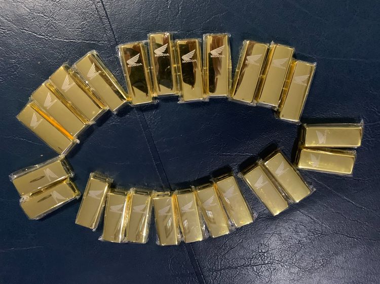 📌📌 💯 ขาย เหมา 24 ชิ้น USB 2.0 แฟลชไดร์ฟ USB ทองแท่งขนาด 8GB   ใหม่เก่าเก็บ ยังไม่ได้ใช้งาน รูปที่ 6