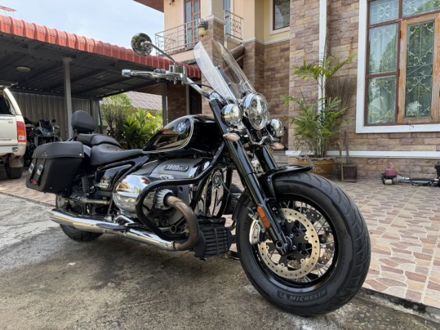 BMW R18