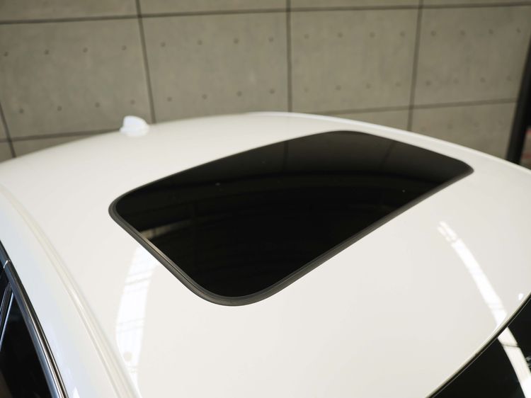 Volvo S90 2022 2.0 Recharge T8 Inscription 4WD Sedan ปลั๊กอินไฮบริด (PHEV) ไม่ติดแก๊ส เกียร์อัตโนมัติ ขาว รูปที่ 4