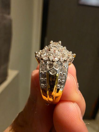 แหวนหัวเพชร สวย รุ่นเก่าเดิมๆ สวยหายาก พร้อมส่ง ของที่บ้าน ขายตามสภาพ พร้อมส่งครับ รูปที่ 3