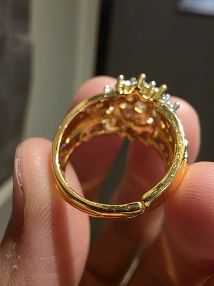 แหวนหัวเพชร สวย รุ่นเก่าเดิมๆ สวยหายาก พร้อมส่ง ของที่บ้าน ขายตามสภาพ พร้อมส่งครับ รูปที่ 9