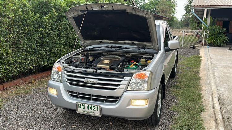รถ Isuzu D-MAX 2.5 SLX Ddi i-TEQ สี บรอนซ์เงิน