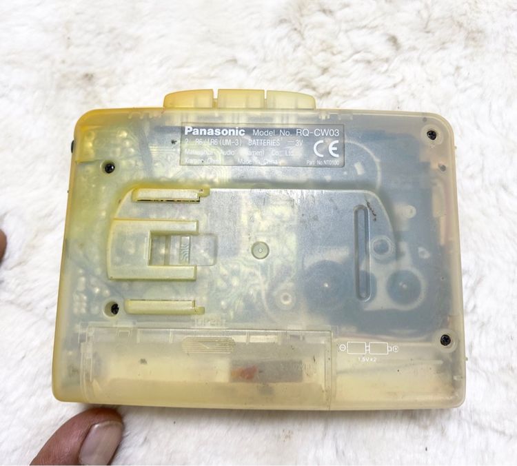 เครื่องเล่นเทปคาสเซ็ตสเตอริโอแบบพกพา Panasonic RQ-CW03 ซาเบ้า ไม่มีสาย รูปที่ 2