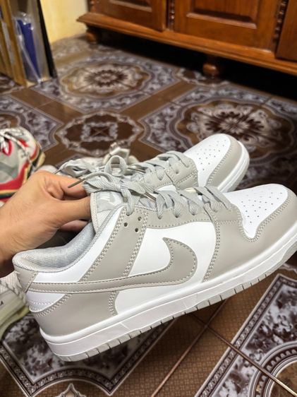 รองเท้า nike sb สีเทามือ 1