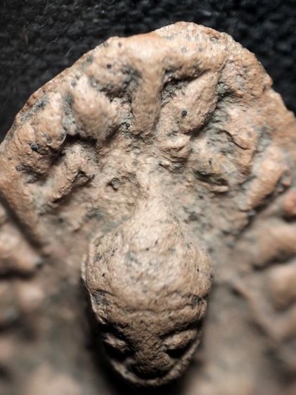 พระรอดลำพูนพิมพ์ใหญ่สวยๆครับ รูปที่ 6