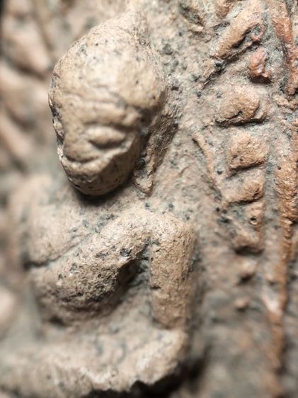 พระรอดลำพูนพิมพ์ใหญ่สวยๆครับ รูปที่ 15