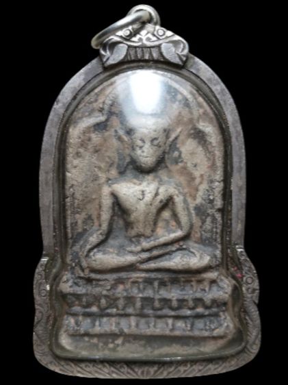 พระยอดขุนพลพะเยาเลี่ยมเงินแท้ยกซุ้มครับ