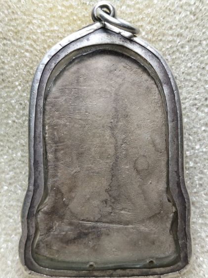 พระยอดขุนพลพะเยาเลี่ยมเงินแท้ยกซุ้มครับ รูปที่ 7