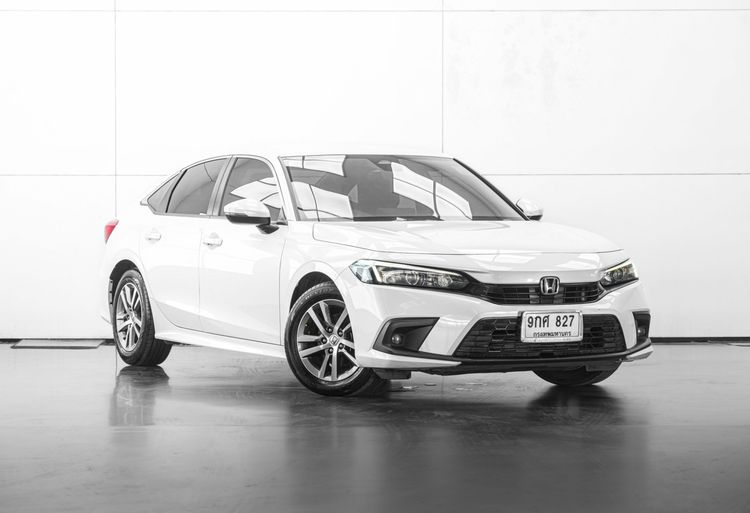 รถ Honda Civic 1.5 EL สี ขาว