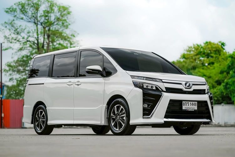 Toyota Voxy 2019 2.0 ZS Utility-car เบนซิน ไม่ติดแก๊ส เกียร์อัตโนมัติ ขาว รูปที่ 3