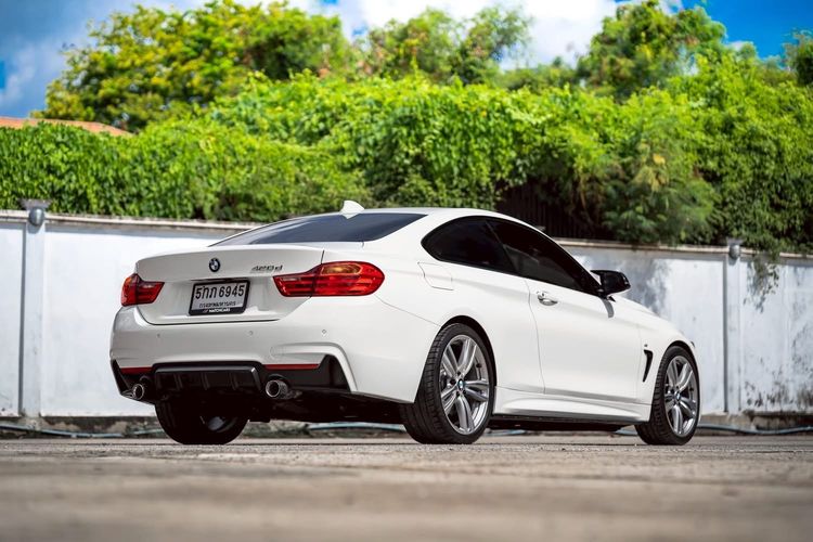 BMW Series 4 2014 420d Sedan ดีเซล ไม่ติดแก๊ส เกียร์อัตโนมัติ ขาว รูปที่ 4