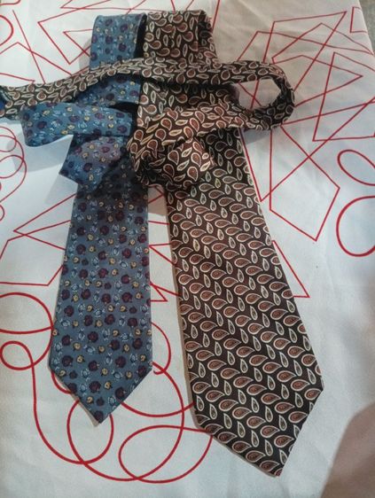 เนคไทผ้า
สภาพใหม่
