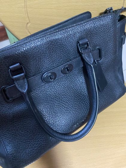 Used Coach Swagger แท้มือสอง รูปที่ 15