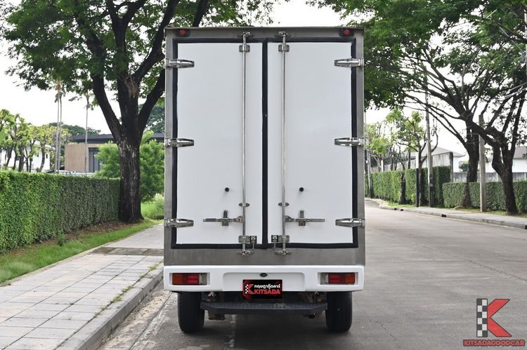 Toyota Hilux Revo 2021 2.4 Entry Pickup ดีเซล ไม่ติดแก๊ส เกียร์ธรรมดา ขาว รูปที่ 4