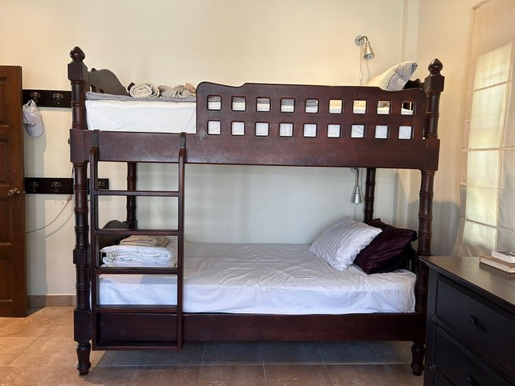 เตียงไม้แท้ เตียงสองชั้น พร้อมที่นอน 3.5ฟุต 2 อัน รูปที่ 5